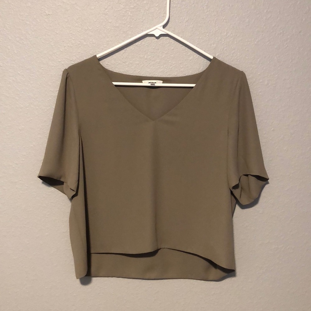 Taupe Aritzia crop top